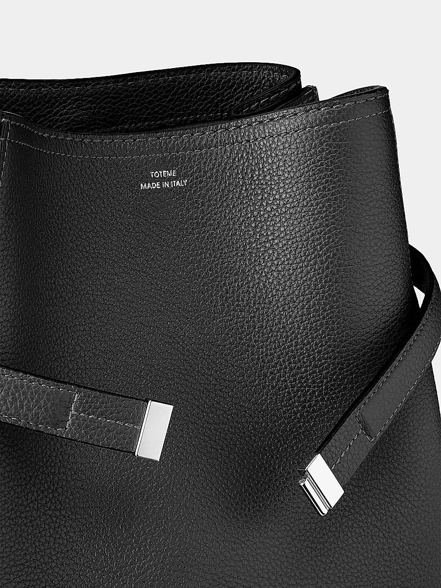 TOTEME Women's Belted Grained-Leather Bucket Bag | Thumbnail 6 TOTEME Women's Belted Grained-Leather Bucket Bag | Thumbnail 6