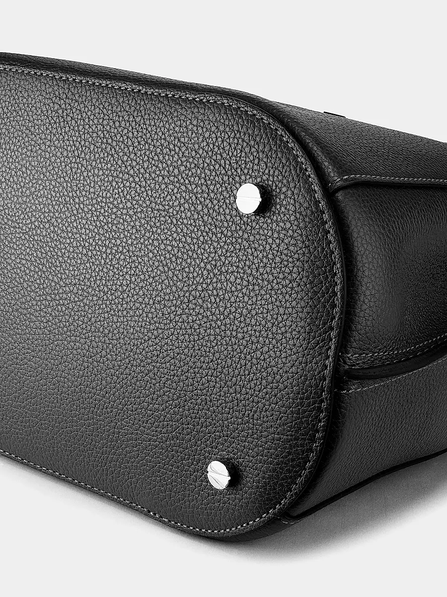 TOTEME Women's Belted Grained-Leather Bucket Bag | Thumbnail 7 TOTEME Women's Belted Grained-Leather Bucket Bag | Thumbnail 7