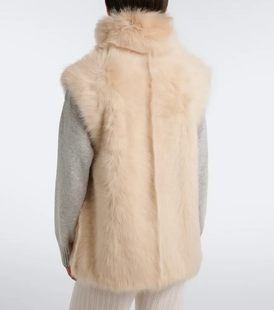 ELEVENTY Shearling vest | Thumbnail 5 ELEVENTY Shearling vest | Thumbnail 5