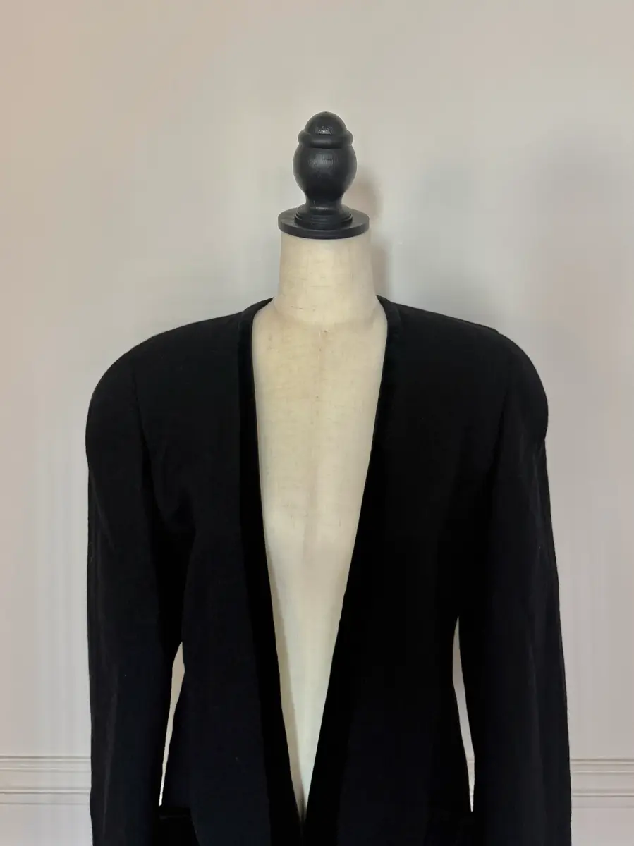 Jen Wonders Studio Louis Feraud Wool Blazer | Thumbnail 2 Jen Wonders Studio Louis Feraud Wool Blazer | Thumbnail 2