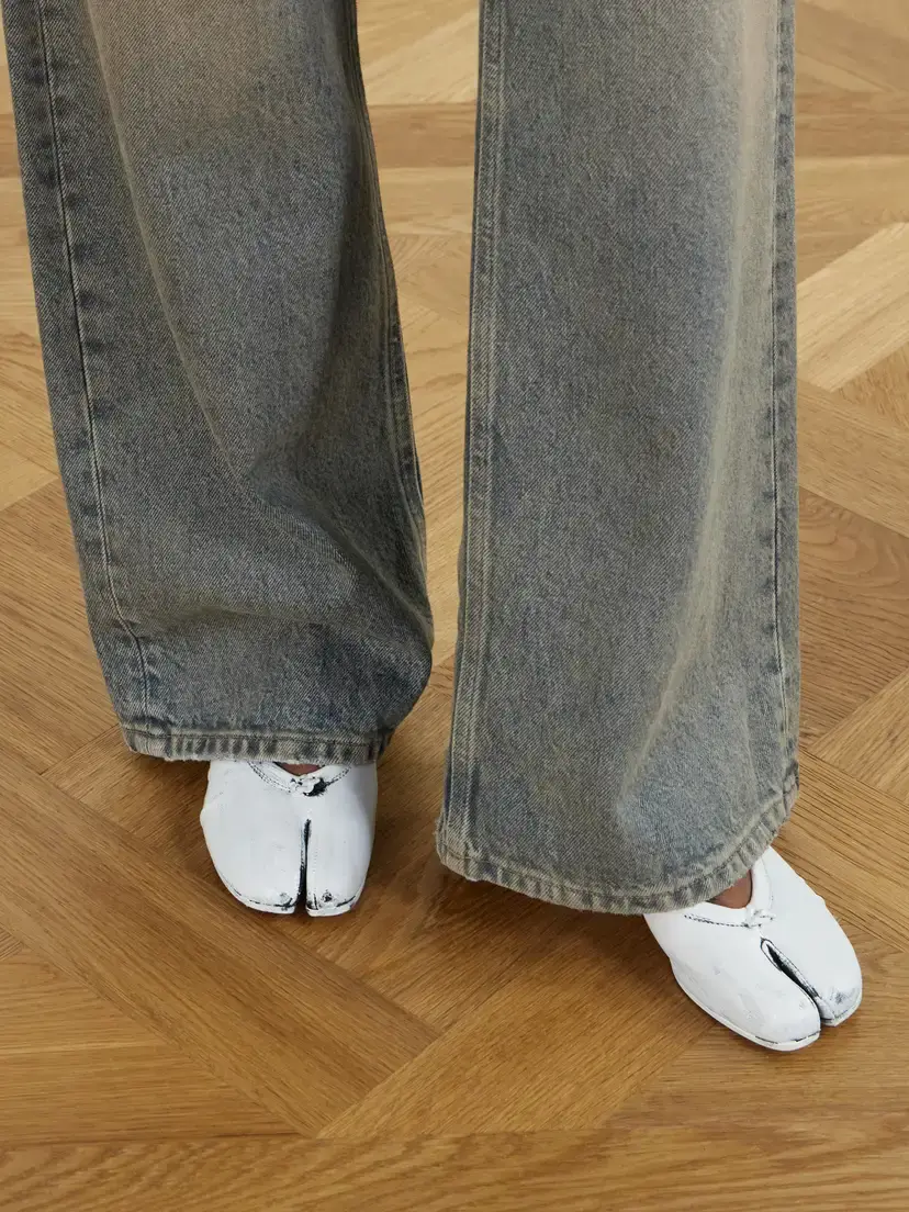 Maison Margiela Tabi 30 Split-toe Leather Pumps | Thumbnail 2 Maison Margiela Tabi 30 Split-toe Leather Pumps | Thumbnail 2