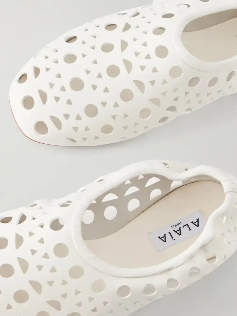 Alaïa Neo Vienne Laser-cut Leather Ballet Flats | Thumbnail 3 Alaïa Neo Vienne Laser-cut Leather Ballet Flats | Thumbnail 3