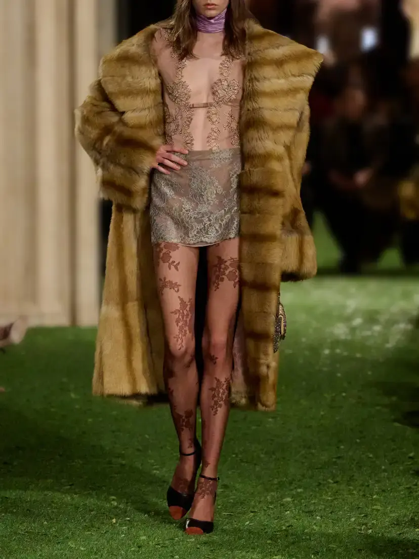 Valentino Garavani Metallic Lace-trimmed Satin Mini Skirt | Thumbnail 6