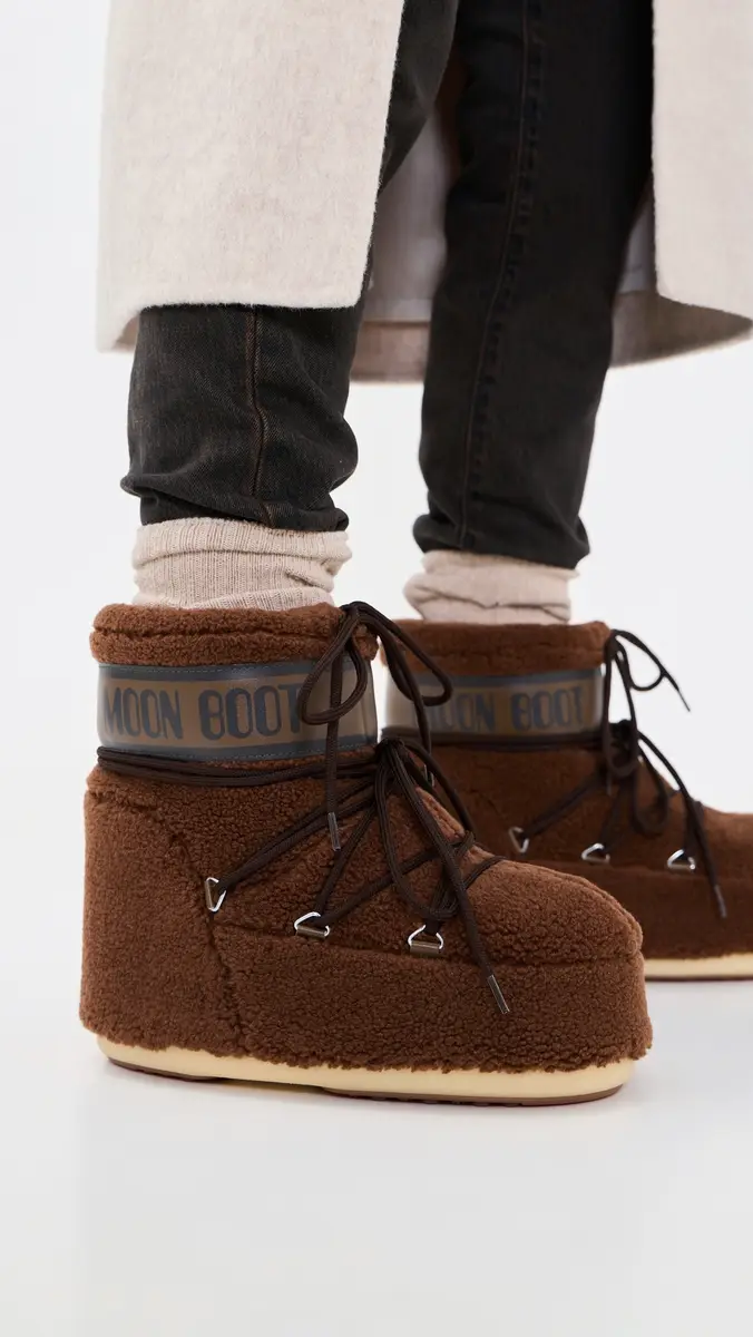 Moon Boot Icon Low Fleece Boots | Thumbnail 3 Moon Boot Icon Low Fleece Boots | Thumbnail 3
