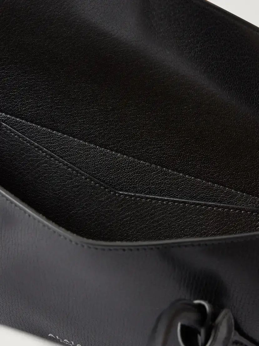 Alaïa Le Teckel Flat Medium Leather Shoulder Bag | Thumbnail 5 Alaïa Le Teckel Flat Medium Leather Shoulder Bag | Thumbnail 5