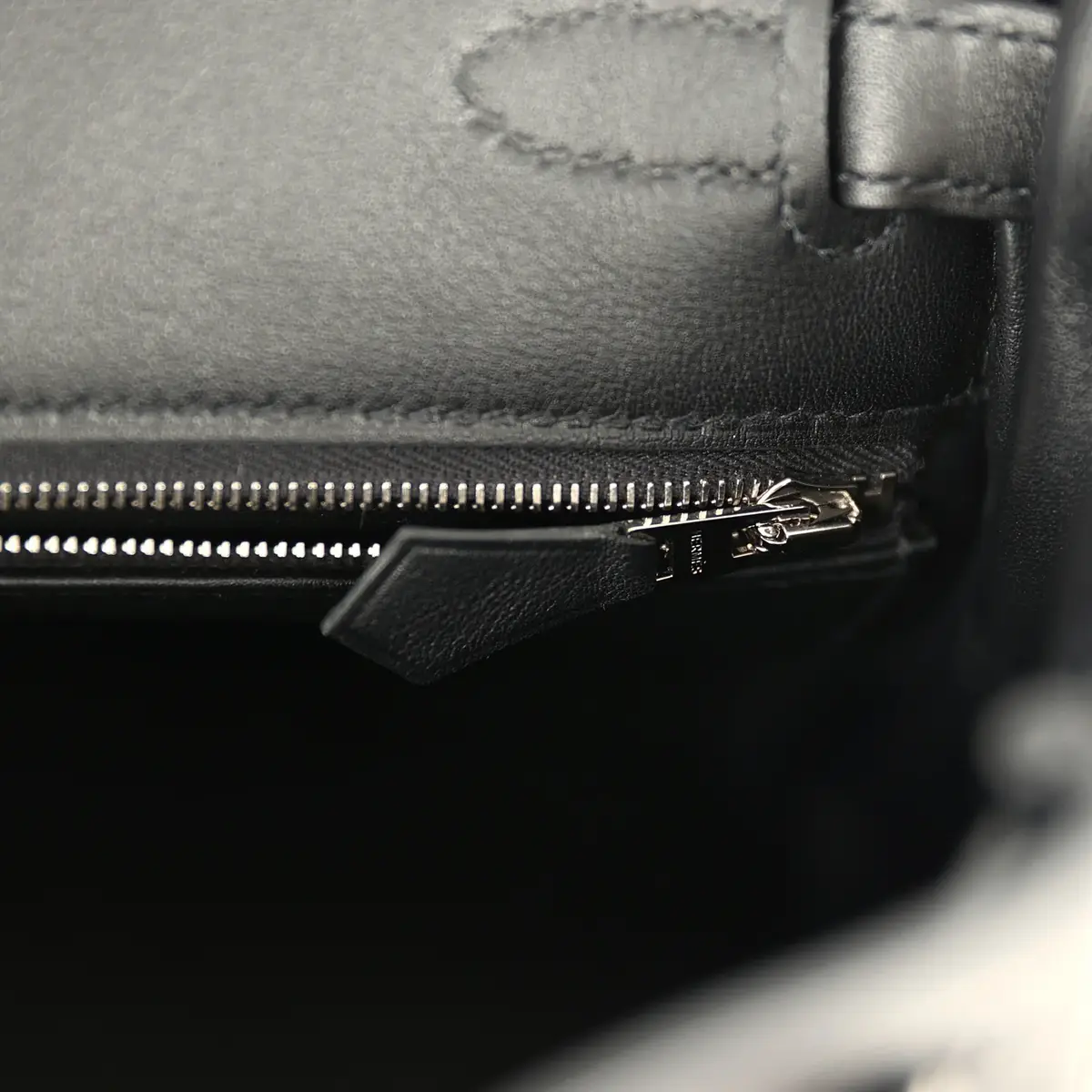 HERMÈS Hermes "Lettres Au Carre" Kelly Retourne 28 Black Swift and Ecru, Capucine, Bleu Indigo Toile De Camp Palladium Hardware | Thumbnail 8 HERMÈS Hermes "Lettres Au Carre" Kelly Retourne 28 Black Swift and Ecru, Capucine, Bleu Indigo Toile De Camp Palladium Hardware | Thumbnail 8