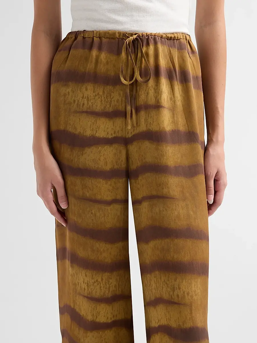 Frame Women's Tiger-Striped Silk Lounge Pants | Thumbnail 5 Frame Women's Tiger-Striped Silk Lounge Pants | Thumbnail 5