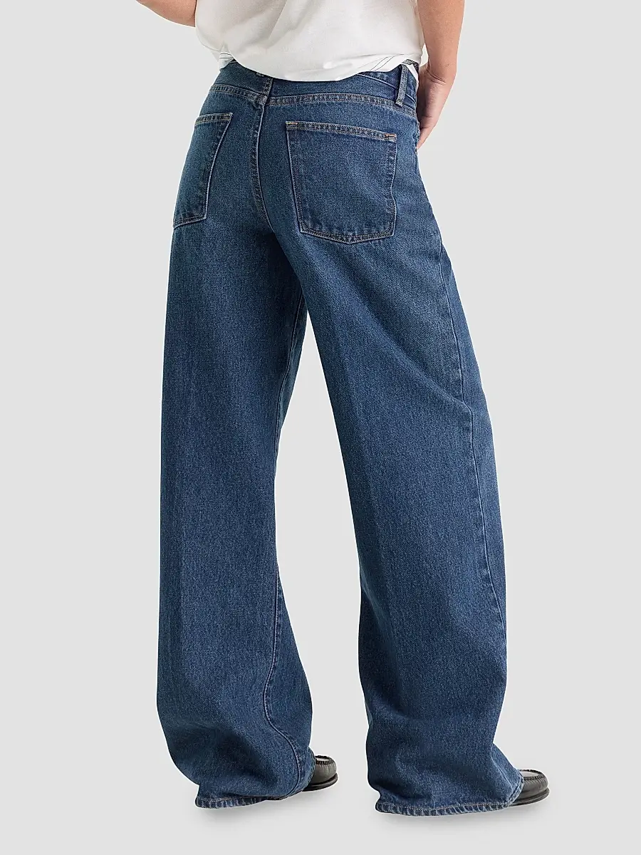 GOOD AMERICAN Women's Vintage Low-Slung Baggy Jeans | Thumbnail 3 GOOD AMERICAN Women's Vintage Low-Slung Baggy Jeans | Thumbnail 3