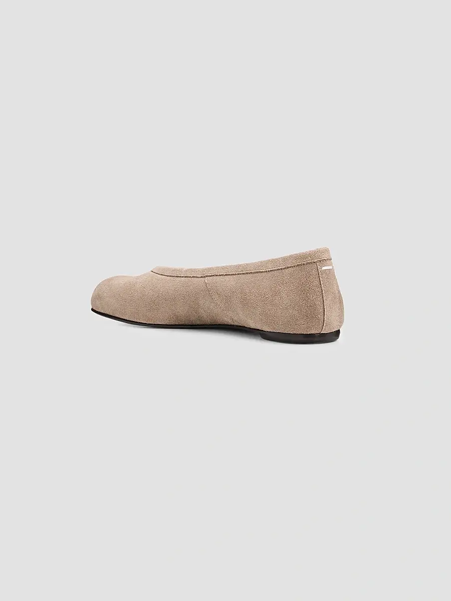 Maison Margiela Women's Tabi Suede Ballet Flats | Thumbnail 2 Maison Margiela Women's Tabi Suede Ballet Flats | Thumbnail 2