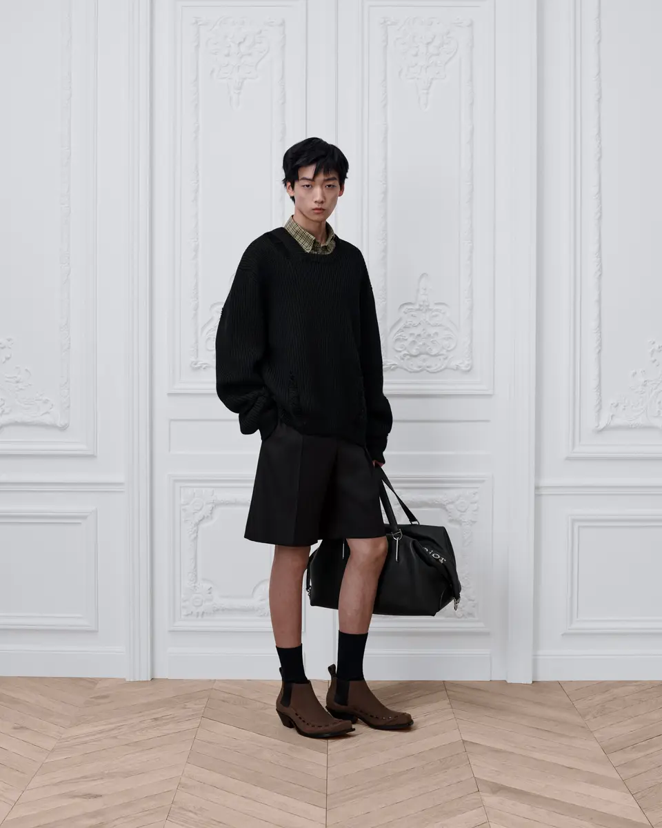 Dior Shirt with Buttoned Collar | Thumbnail 10