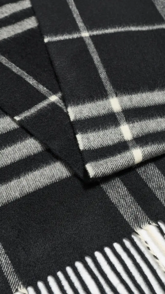 Burberry Giant Check Cashmere Scarf | Thumbnail 5 Burberry Giant Check Cashmere Scarf | Thumbnail 5