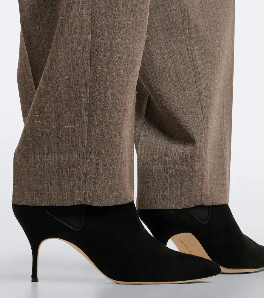 Manolo Blahnik Dildi suede ankle boots | Thumbnail 5 Manolo Blahnik Dildi suede ankle boots | Thumbnail 5