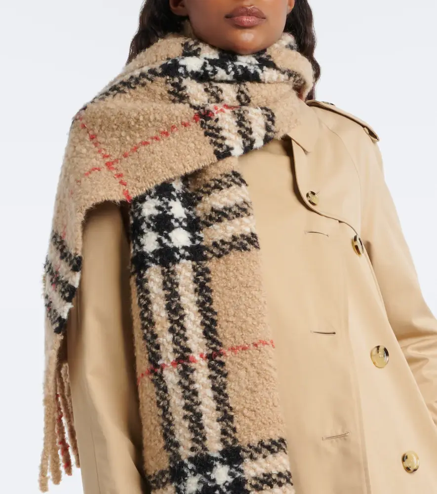 Burberry Check alpaca and wool bouclé scarf | Thumbnail 4