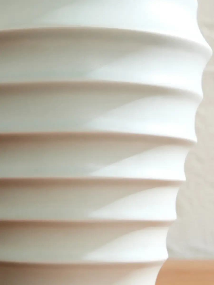 The Conran Shop Earthenware Vase - Men | Thumbnail 3
