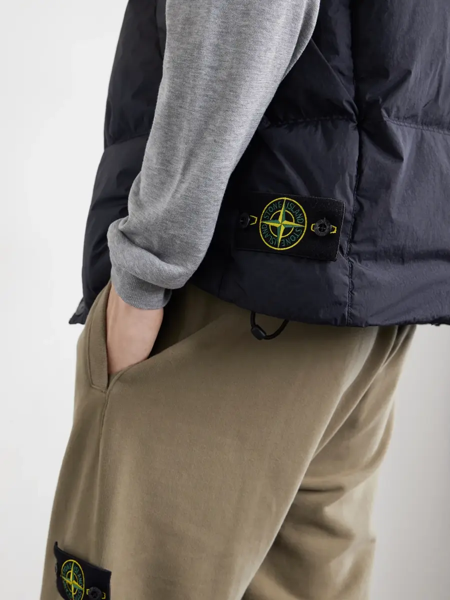 Stone Island Garment-Dyed Quilted Crinkle Reps NY Shell Gilet - Men | Thumbnail 5 Stone Island Garment-Dyed Quilted Crinkle Reps NY Shell Gilet - Men | Thumbnail 5
