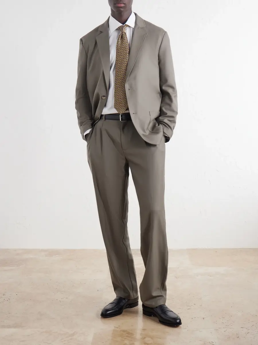 De Bonne Facture One Pleat Straight-Leg Pleated Virgin Wool Trousers - Men | Thumbnail 2