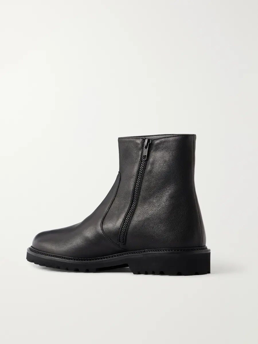 Common Projects Piuma Leather Boots - Men | Thumbnail 4