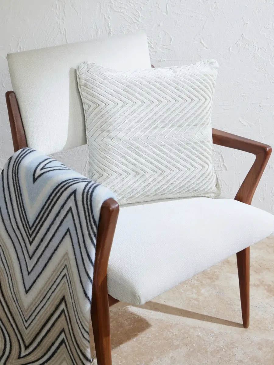 Missoni Home Ziggy Striped Velvet Cushion - Men | Thumbnail 2 Missoni Home Ziggy Striped Velvet Cushion - Men | Thumbnail 2