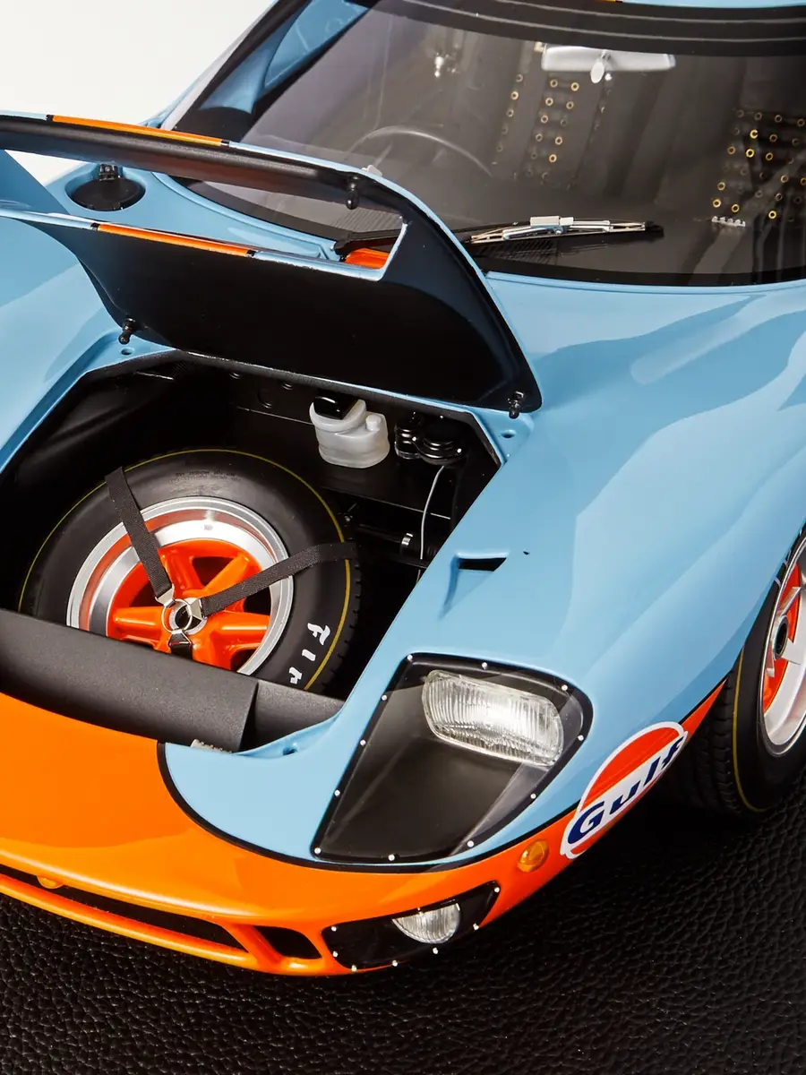 Amalgam Collection Ford GT40 1:8 Model Car - Men | Thumbnail 6 Amalgam Collection Ford GT40 1:8 Model Car - Men | Thumbnail 6