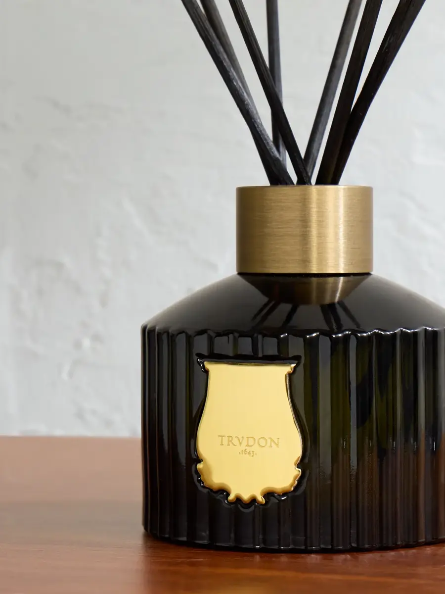 TRUDON Classic Reed Diffuser - Cyrnos, 350ml - Men | Thumbnail 2 TRUDON Classic Reed Diffuser - Cyrnos, 350ml - Men | Thumbnail 2