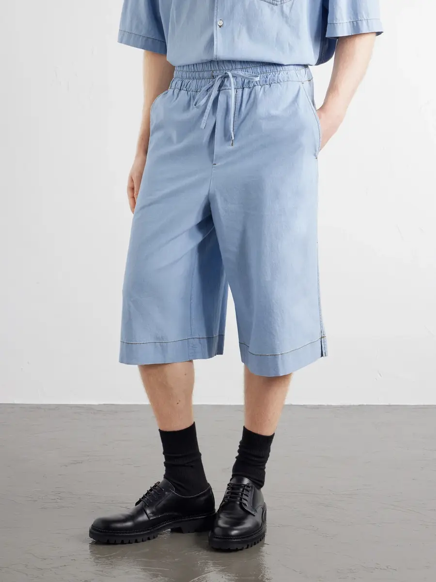 AMI PARIS Straight-Leg Logo-Embroidred Cotton-Chambray Shorts - Men | Thumbnail 3