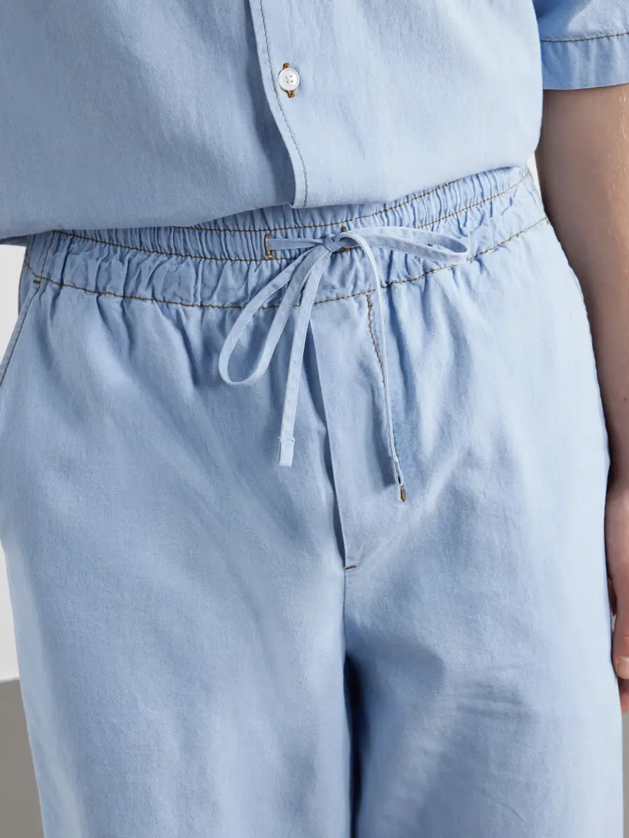 AMI PARIS Straight-Leg Logo-Embroidred Cotton-Chambray Shorts - Men | Thumbnail 5