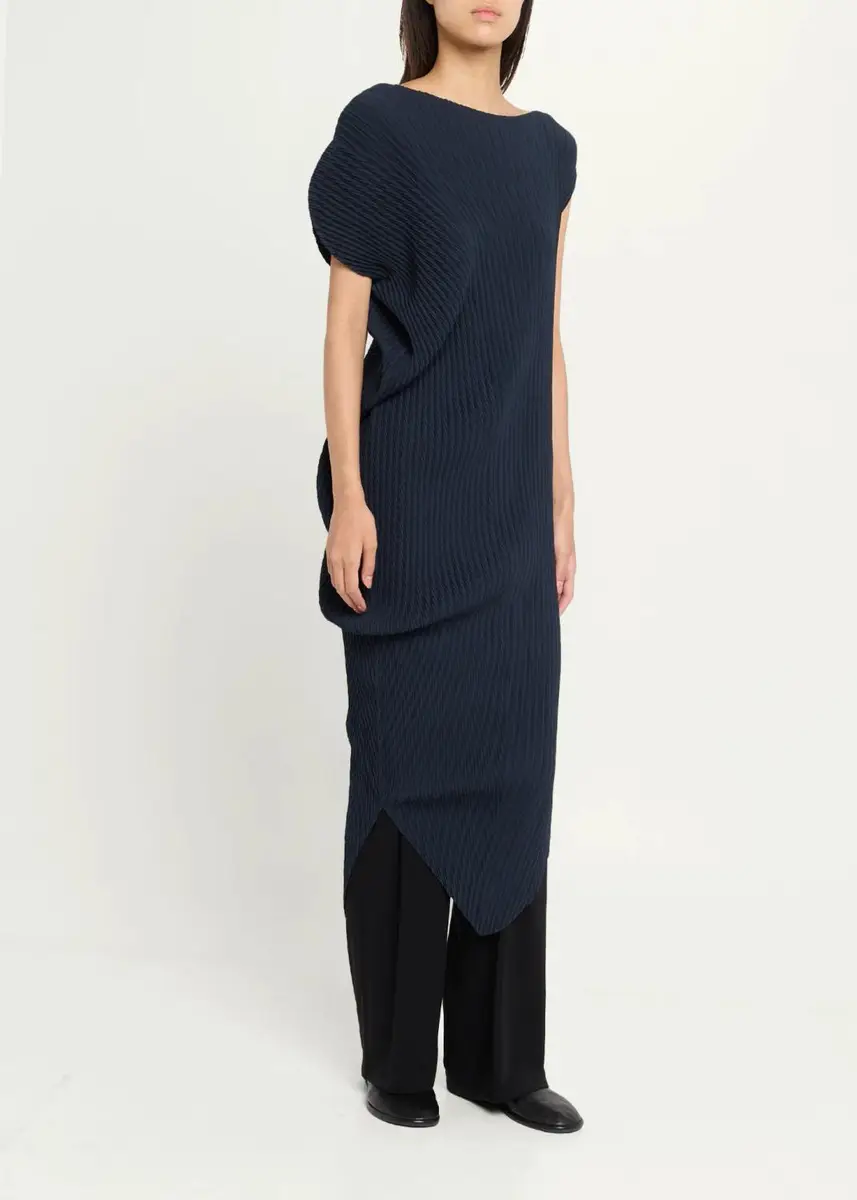 Issey Miyake Short-Sleeve Leaf Pleats Asymmetric Draped Midi Dress | Thumbnail 4 Issey Miyake Short-Sleeve Leaf Pleats Asymmetric Draped Midi Dress | Thumbnail 4