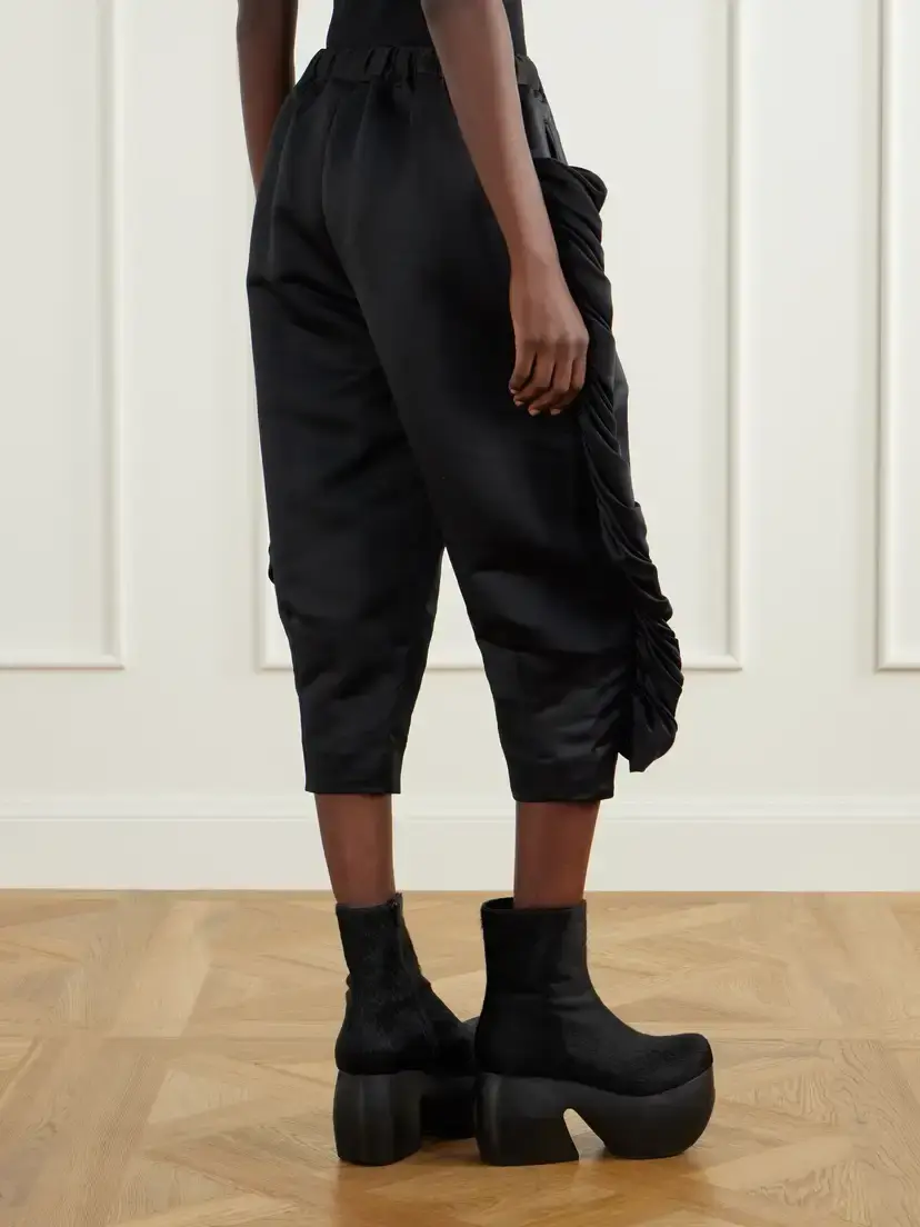 Comme des Garçons Cropped Ruffled Satin Slim-fit Capri Pants | Thumbnail 4 Comme des Garçons Cropped Ruffled Satin Slim-fit Capri Pants | Thumbnail 4