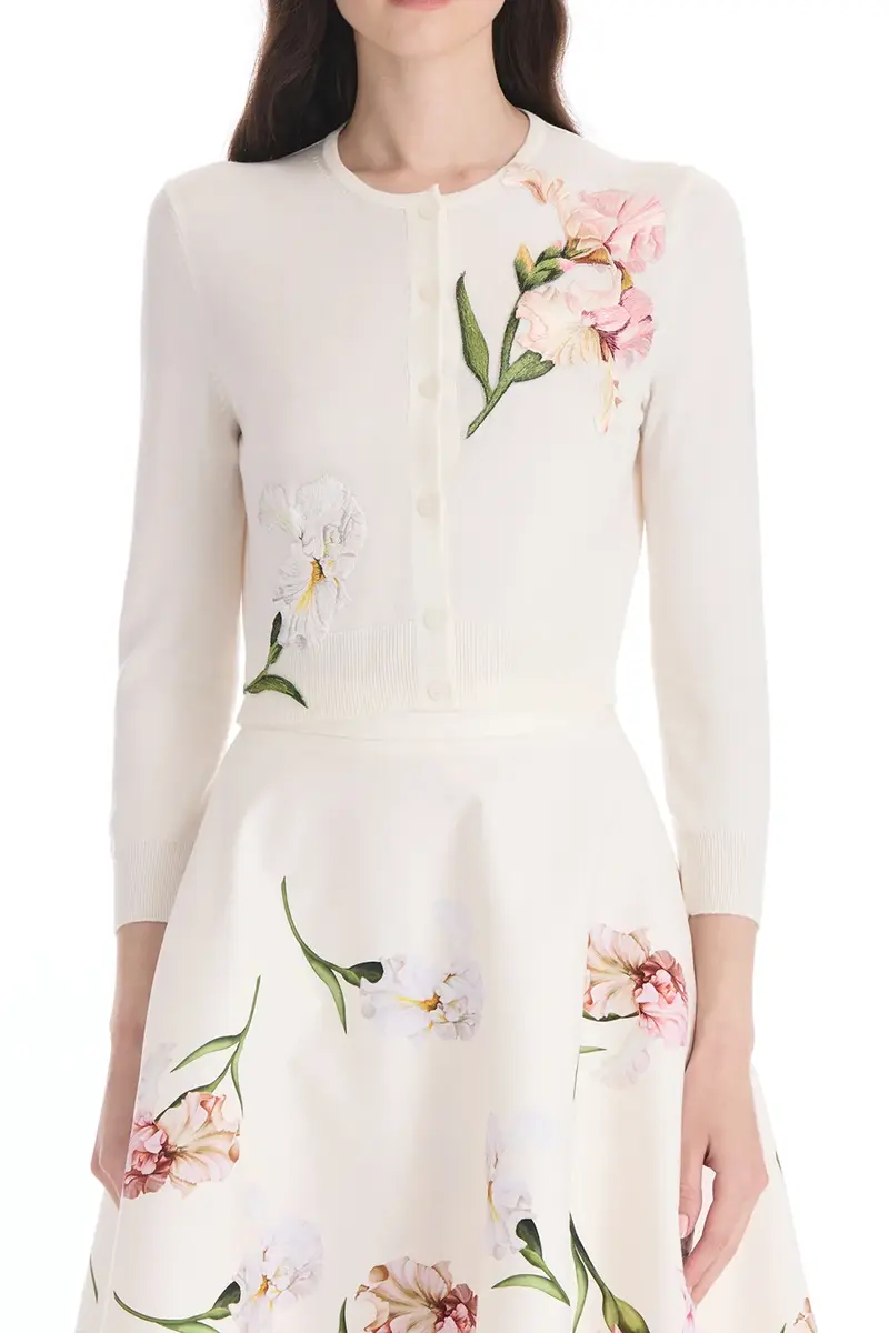 Oscar de la Renta Embroidered Crysanthemum Cardigan | Thumbnail 2 Oscar de la Renta Embroidered Crysanthemum Cardigan | Thumbnail 2