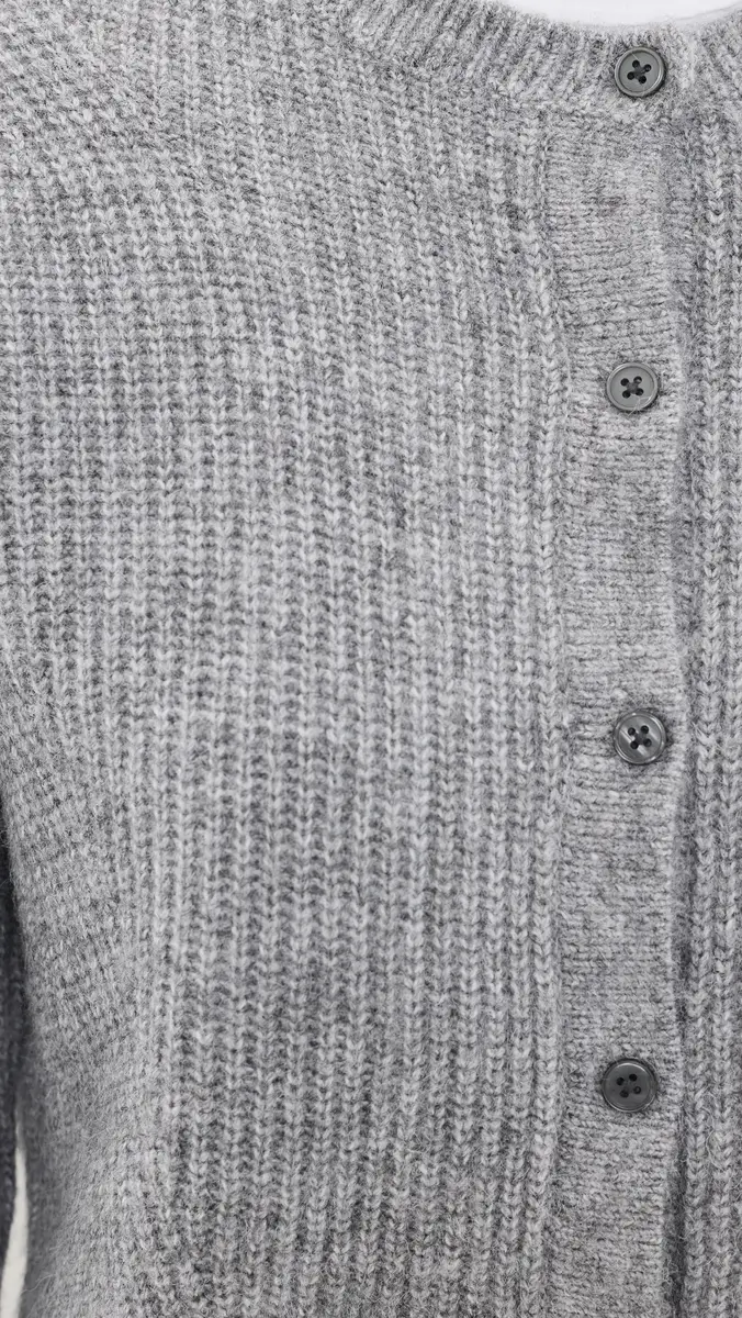 GOOD AMERICAN The Shrunken Cable Cardigan | Thumbnail 6 GOOD AMERICAN The Shrunken Cable Cardigan | Thumbnail 6