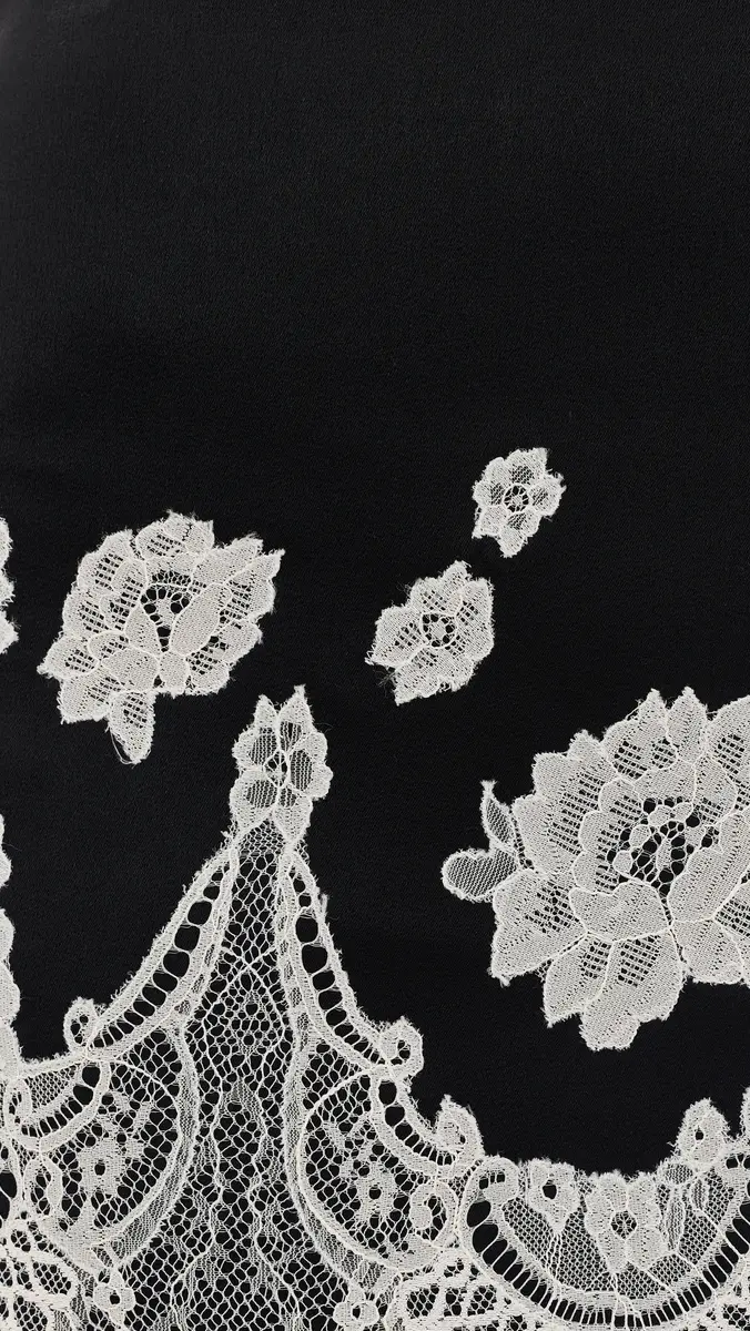 Alice + Olivia Rubi Lace Micro Skirt | Thumbnail 6