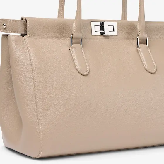 Fendi Peekaboo Tote Small Leather Bag | Thumbnail 5 Fendi Peekaboo Tote Small Leather Bag | Thumbnail 5