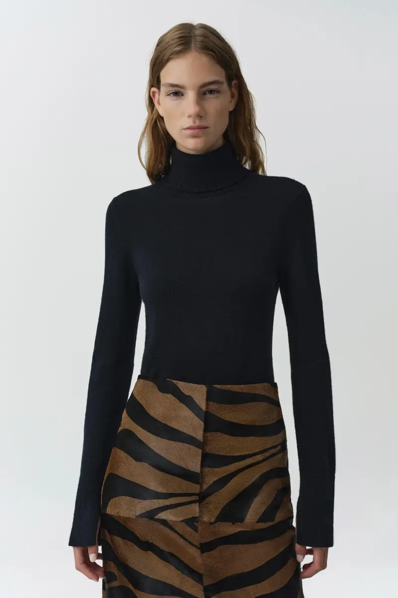 Simkhai Fenwick Cashmere Turtleneck | Thumbnail 3 Simkhai Fenwick Cashmere Turtleneck | Thumbnail 3