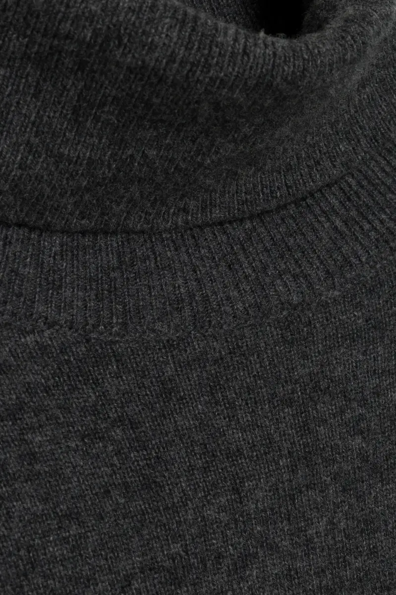 Simkhai Fenwick Cashmere Turtleneck | Thumbnail 6 Simkhai Fenwick Cashmere Turtleneck | Thumbnail 6