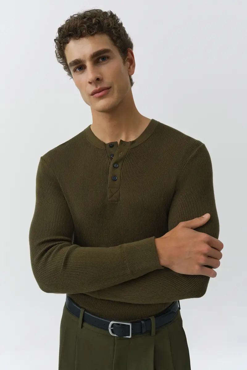 Simkhai Hezekiah Silk Cashmere Henley | Thumbnail 3 Simkhai Hezekiah Silk Cashmere Henley | Thumbnail 3