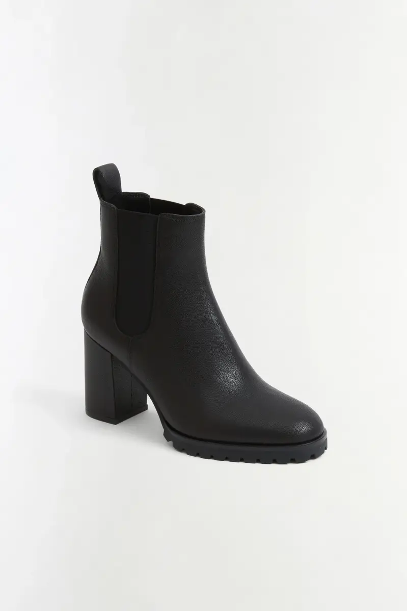 Simkhai Kayla Leather Heeled Chelsea Boot | Thumbnail 2 Simkhai Kayla Leather Heeled Chelsea Boot | Thumbnail 2