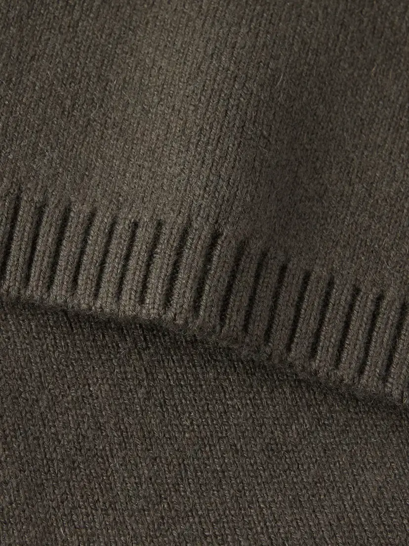 Lisa Yang Frederica Cashmere Scarf | Thumbnail 4 Lisa Yang Frederica Cashmere Scarf | Thumbnail 4