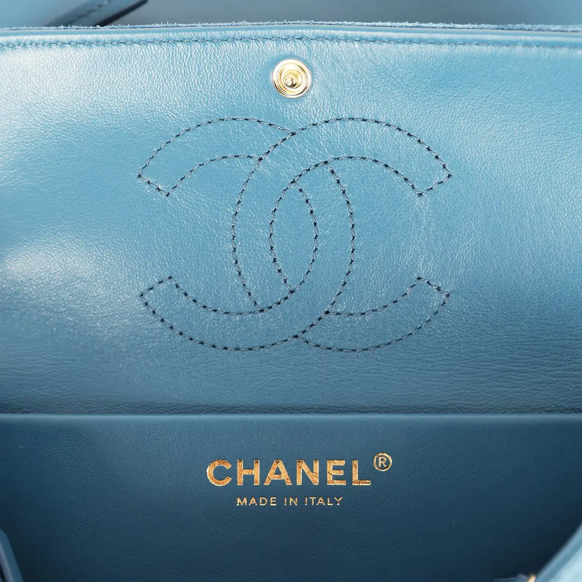Chanel Chanel Mini "Souplissimo" Flap Bag Blue Suede Gold Hardware | Thumbnail 10 Chanel Chanel Mini "Souplissimo" Flap Bag Blue Suede Gold Hardware | Thumbnail 10