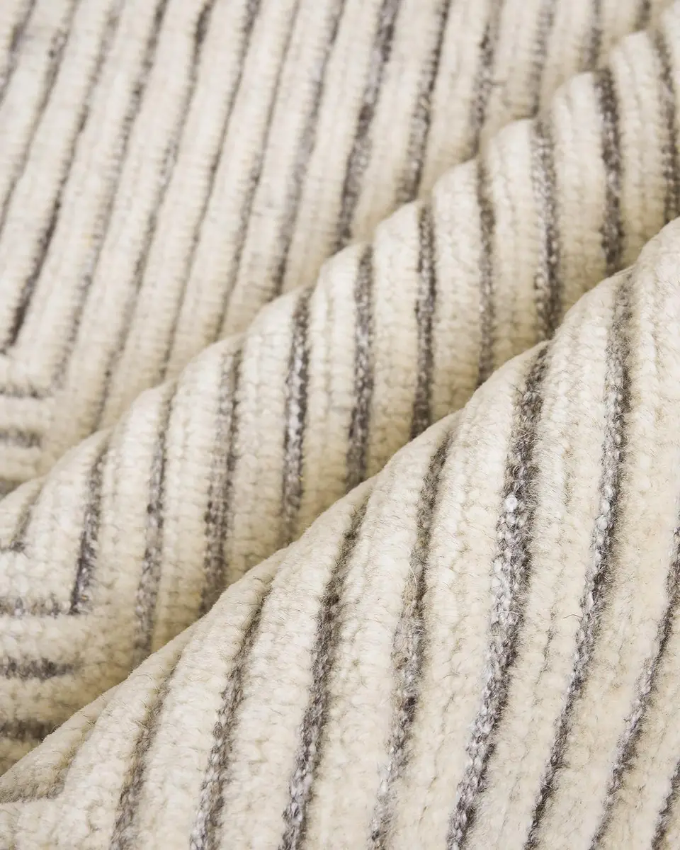 Exquisite Rugs Martinez Hand-Knotted Rug | Thumbnail 4 Exquisite Rugs Martinez Hand-Knotted Rug | Thumbnail 4