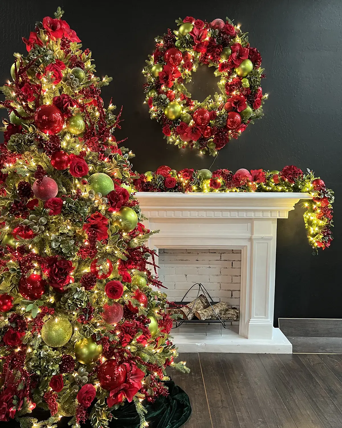Winward Home 7.5 ' Pre-Decorated and Pre-Lit Christmas Tree