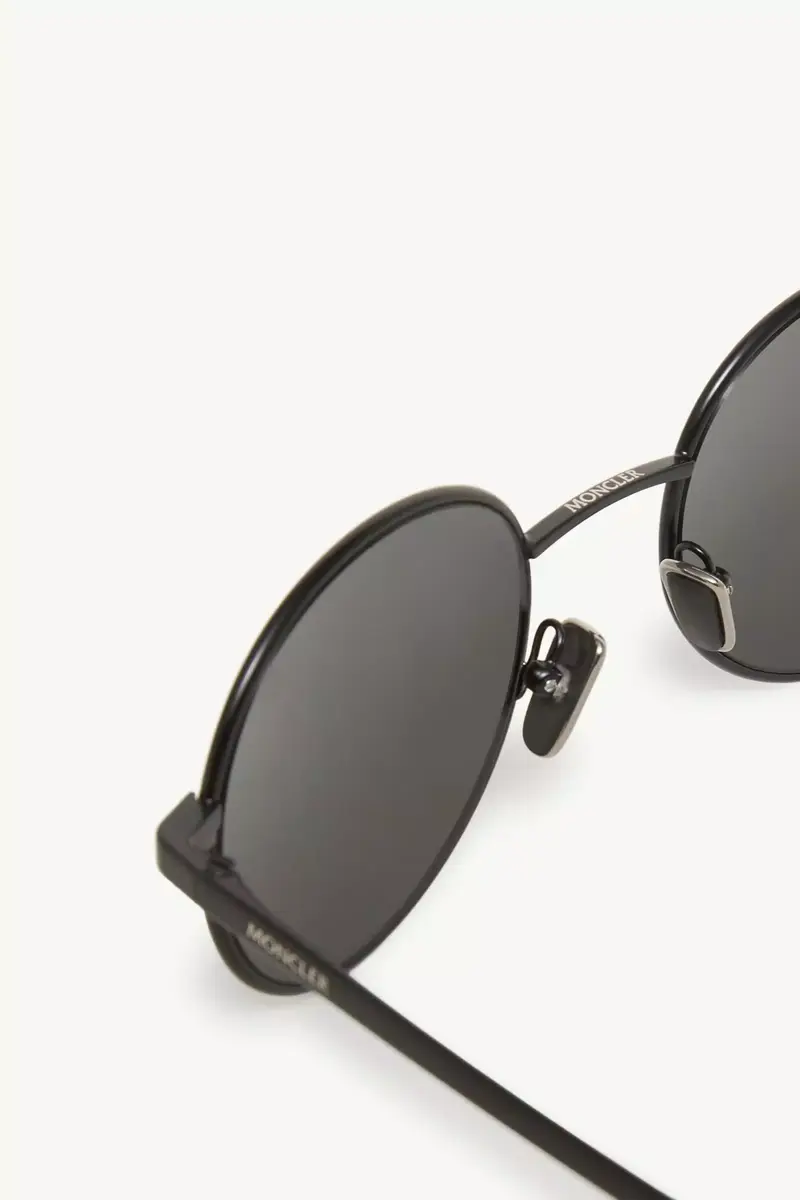 Moncler Lunettes Centro Oval Sunglasses | Thumbnail 6 Moncler Lunettes Centro Oval Sunglasses | Thumbnail 6