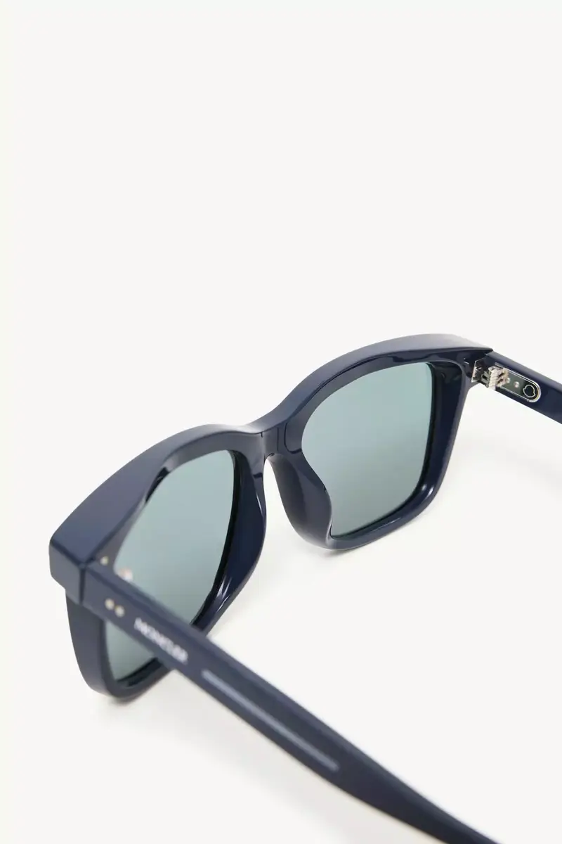 Moncler Lunettes Valaire Rectangular Sunglasses | Thumbnail 7