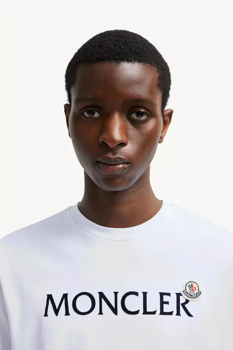 Moncler Flocked Logo Cotton T-shirt | Thumbnail 4