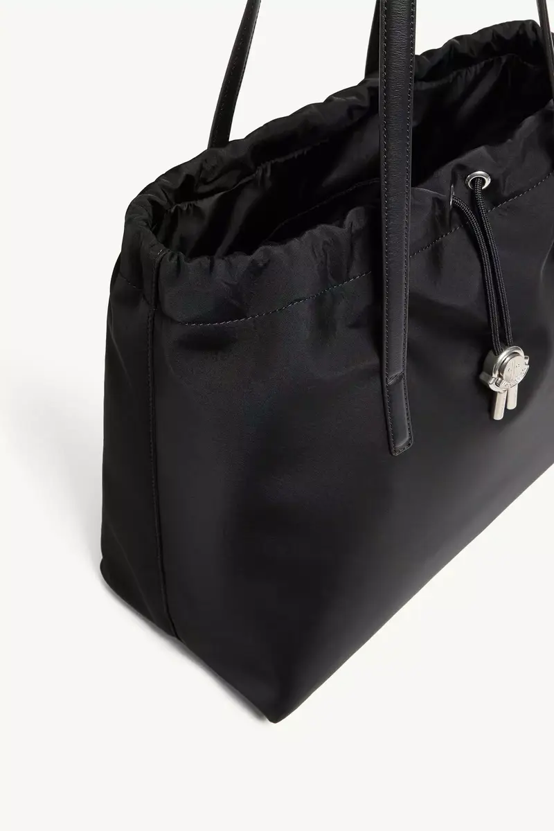 Moncler New Trick Water-repellent Tote Bag | Thumbnail 6