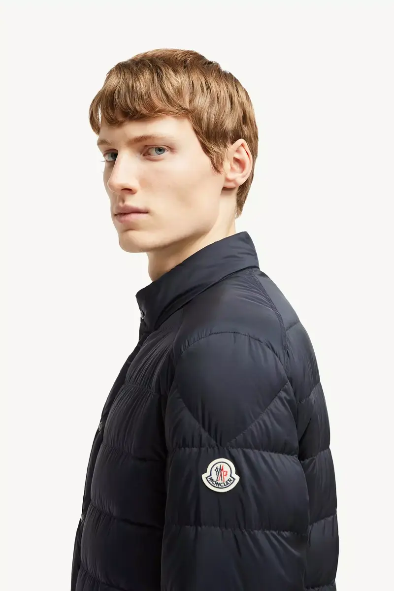 Moncler Selves Short Down Jacket | Thumbnail 4