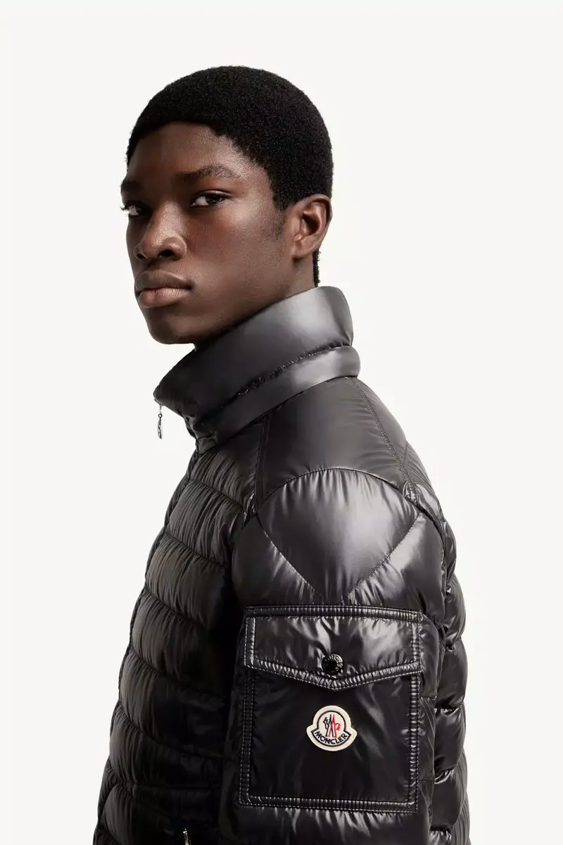 Moncler Lauros Hooded Short Down Jacket | Thumbnail 4
