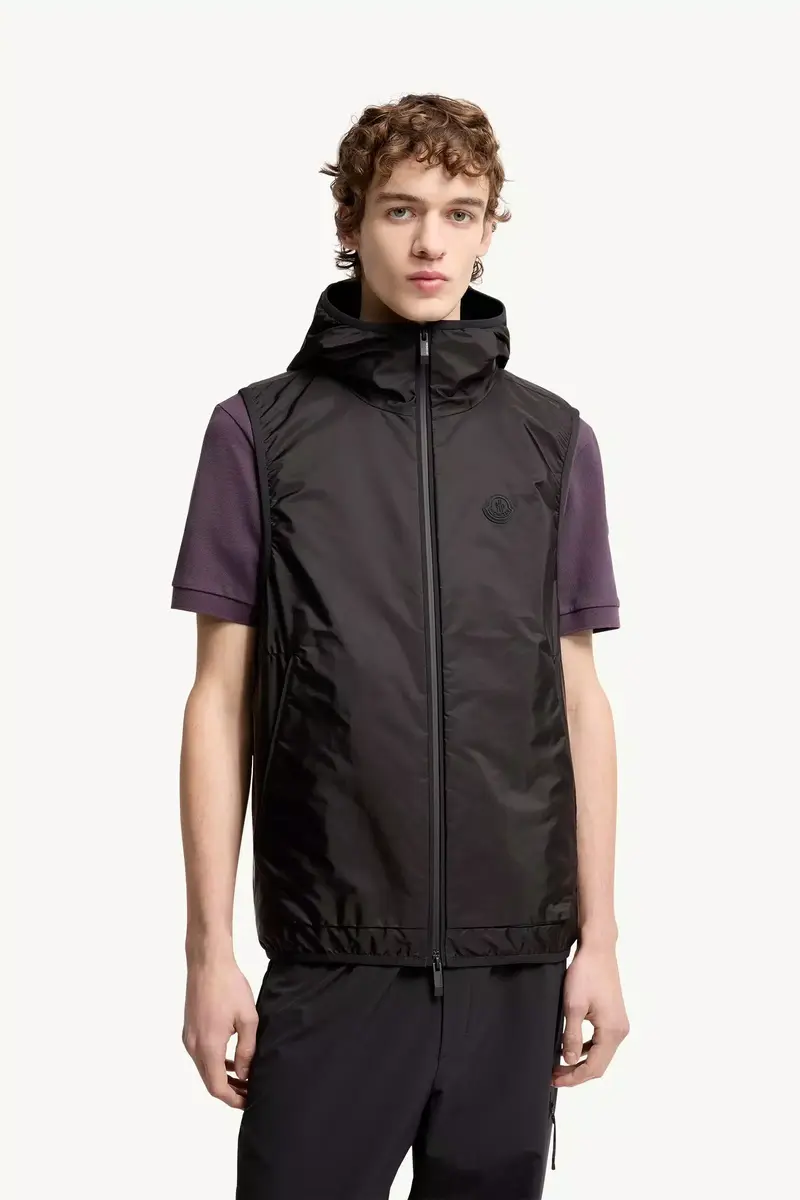 Moncler Moretan Hooded Vest | Thumbnail 5