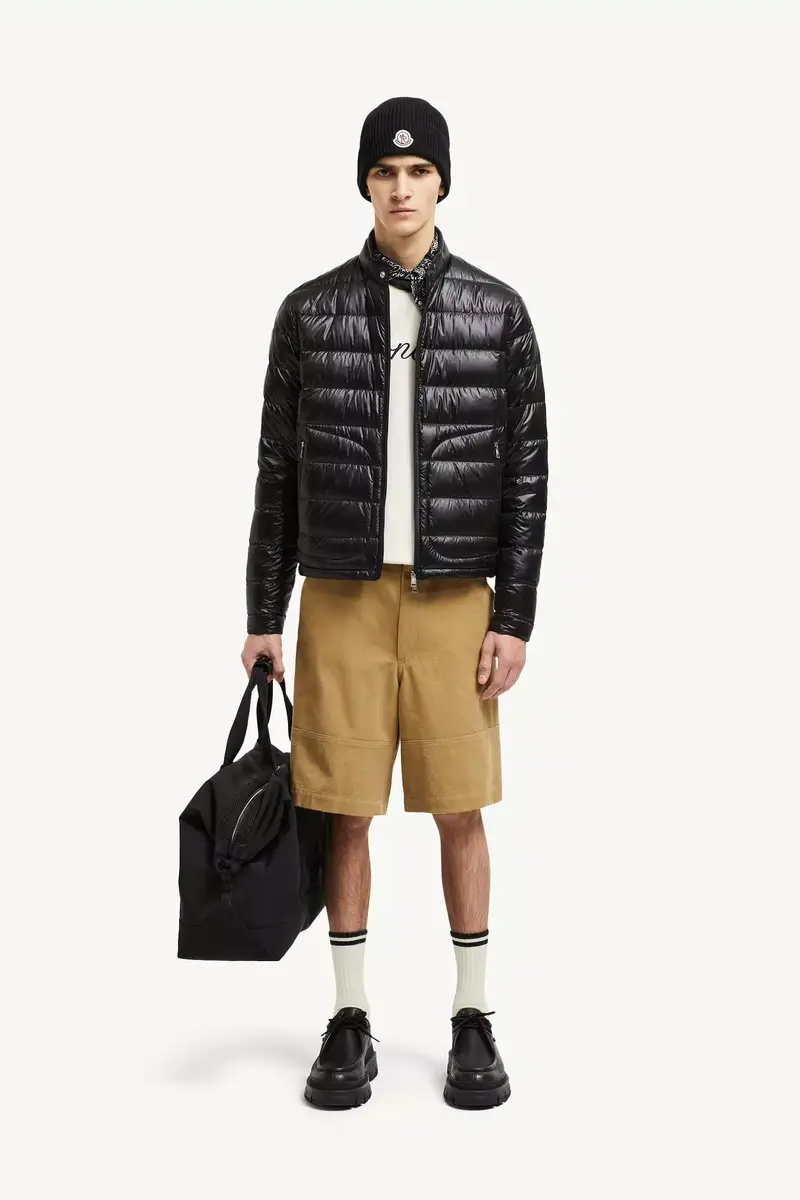 Moncler Acorus Short Down Jacket | Thumbnail 3