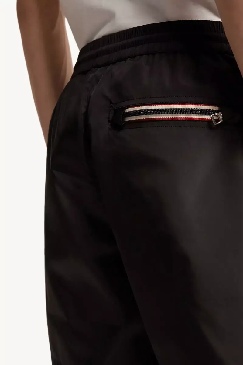 Moncler Logo Patch Swim Shorts | Thumbnail 7