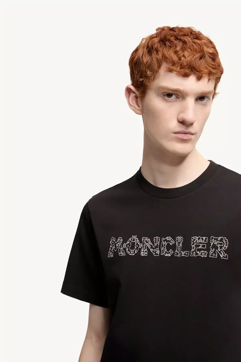 Moncler Space Embroidered Logo Cotton T-shirt | Thumbnail 7